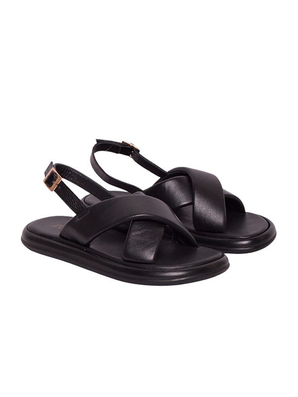 Sandalias chunky negras modelo Cianna de Zuoro Shoes, diseño de plataforma track con tiras cruzadas acolchadas