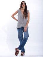 Look casual con sandalias marrones Julia, plataformas ideales para combinar con jeans o vestidos de día